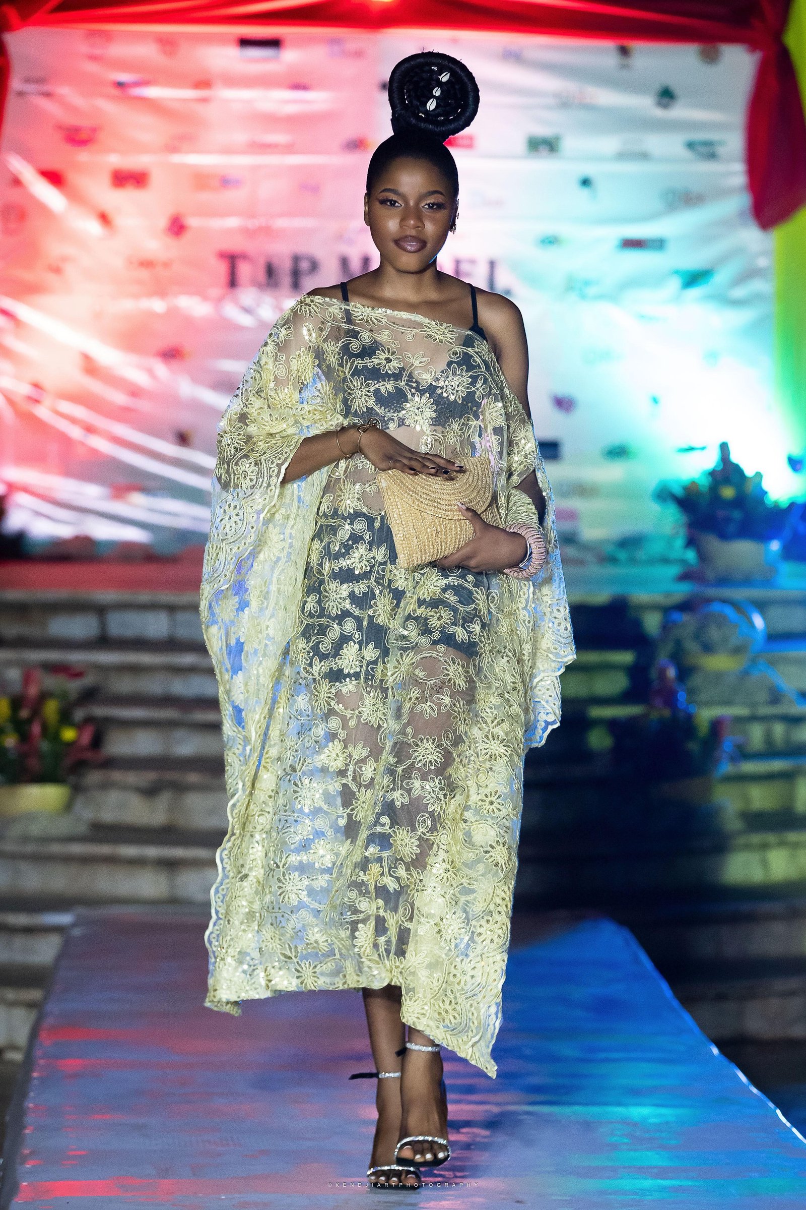 Construire Votre Carrière de Mannequin N’a Jamais Été Aussi Simple